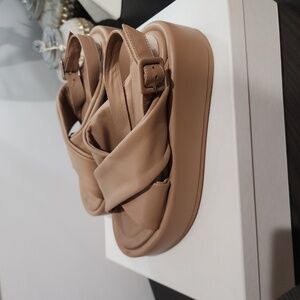 Paloma Barcelo sling back sandals, tan,size 39. Perfect condition!